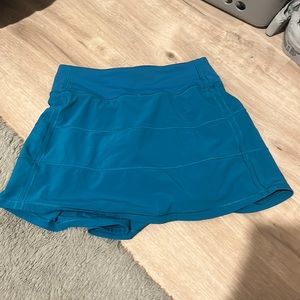 Barely worn gorgeous colored Lululemon skirt!!